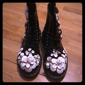 Dr Martens uk4 3D flowers